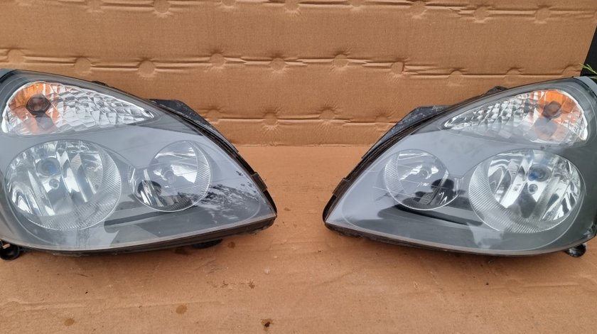 Far stanga / dreapta Renault Clio 2 Symbol Berlina 2001 2002 2003 2004 2005 2006
