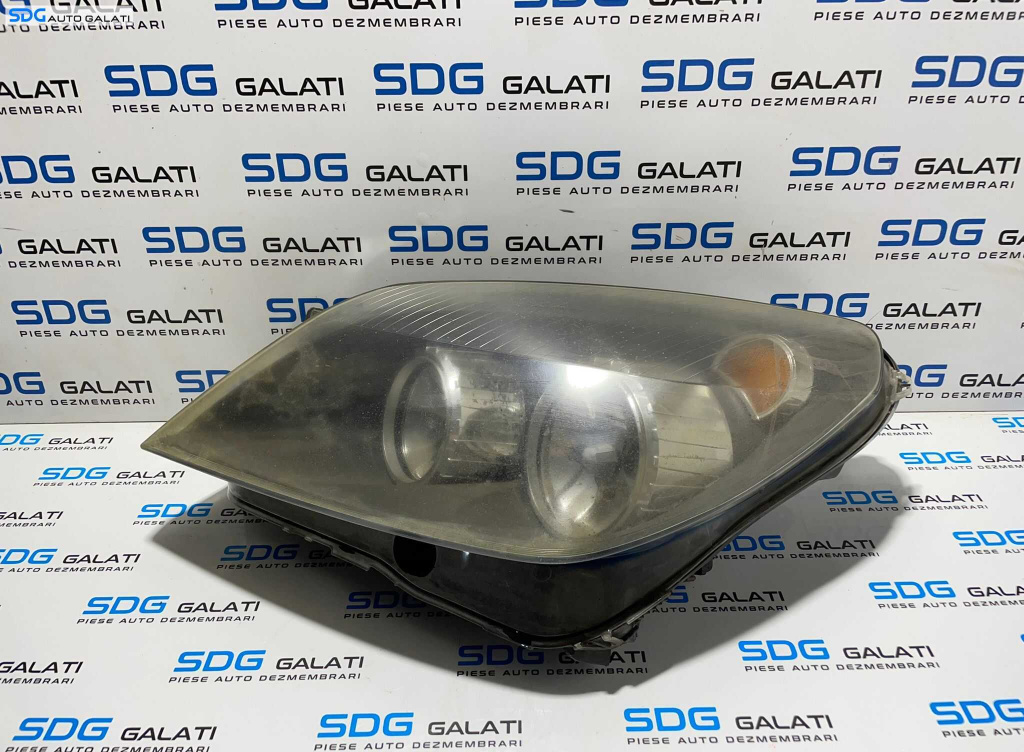 Far Stanga EUROPA FARA Xenon Opel Astra H 2004 - 2010 Cod 24451030 1LG270370-03 [L2441] (Ureche Lipsa)