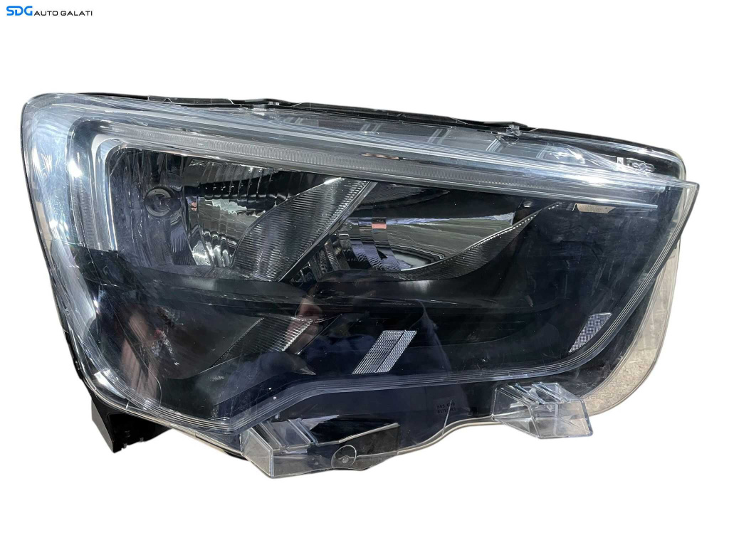 Far Stanga EUROPA Folosit Pentru Sticla Accesorii Opel Combo E 2018 - 2022 Cod 90145358 9816825980 [LR0152]