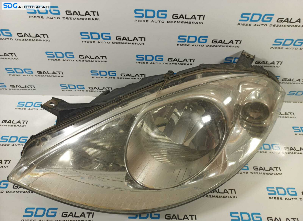 Far Stanga EUROPA Mercedes Clasa A Class W169 2005 - 2012 Cod A1698200161 0301197201 [L2082]