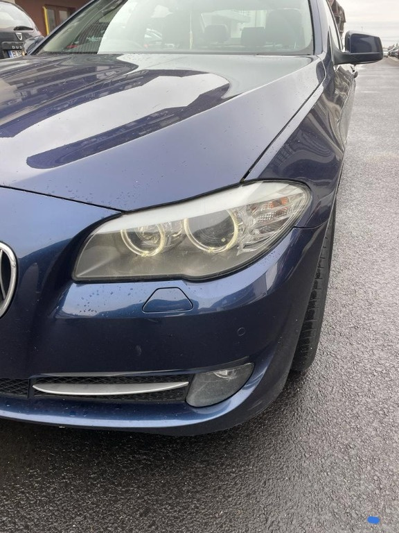 Far stanga fara xenon BMW 520 d F10 2010
