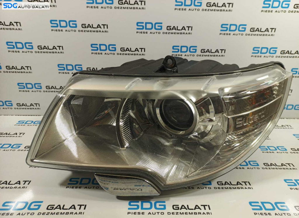 Far Stanga FARA Xenon cu Lupa Skoda Superb 2 2008 - 2015 [L1974]