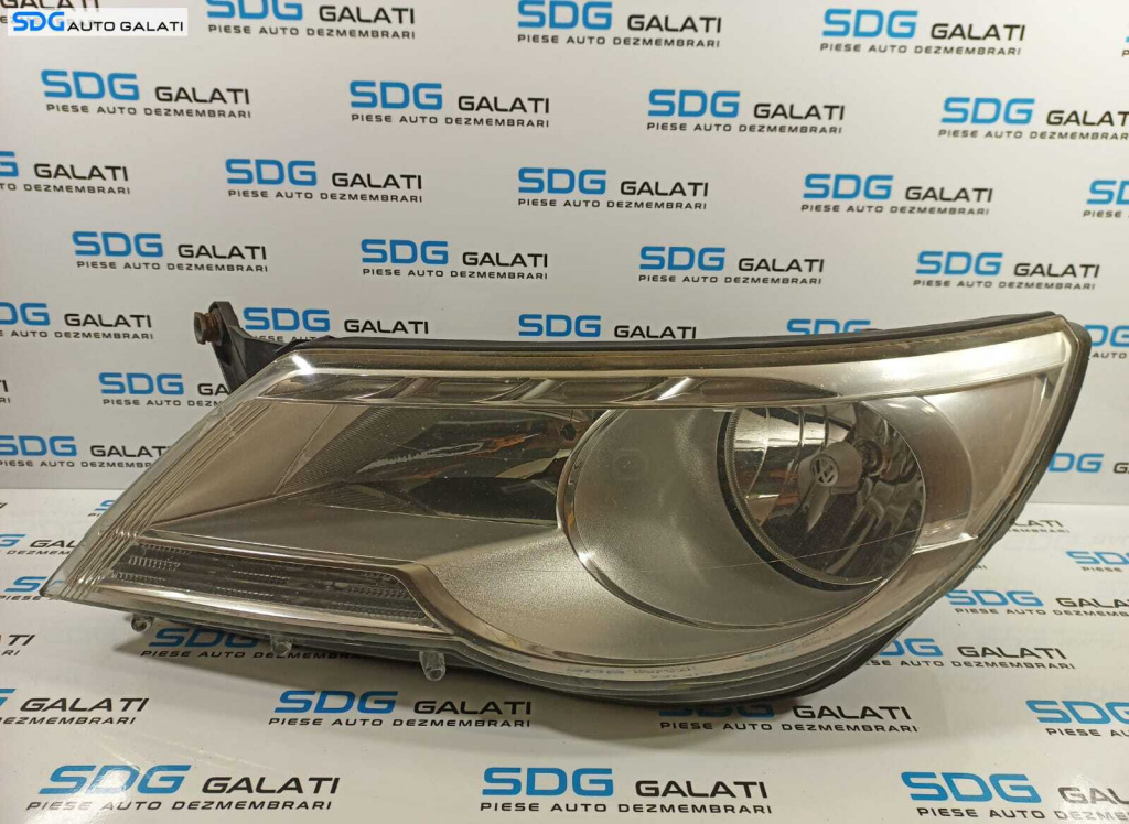 Far Stanga FARA Xenon Volkswagen Tiguan 2008 - 2011 Cod 5N2941031K [L1895]