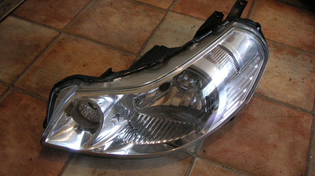 Far stanga Fiat Sedici 2006-2014, Suzuki SX4 europa