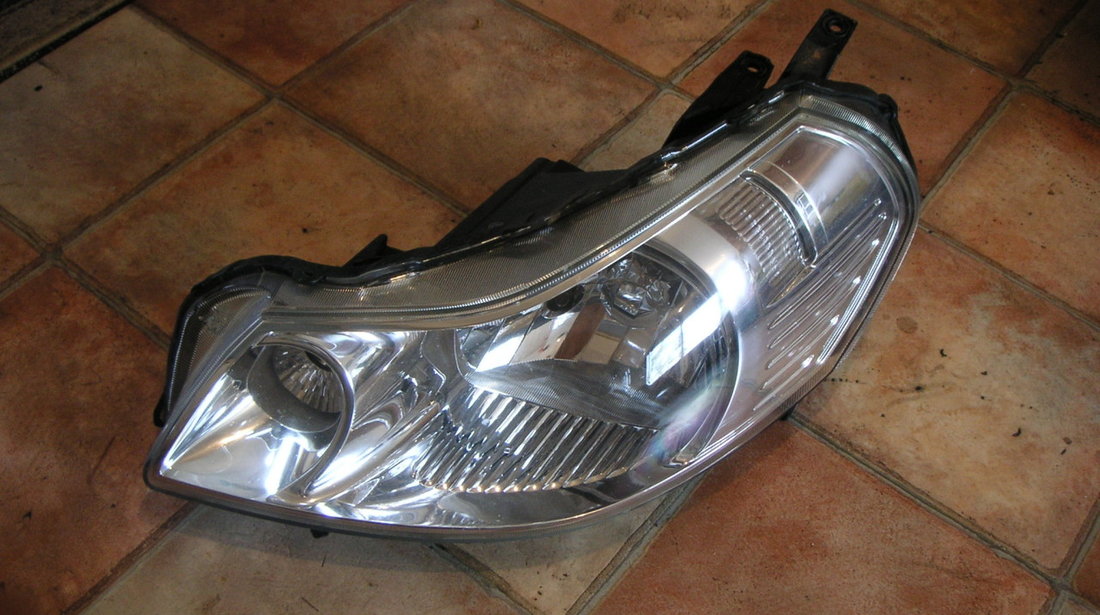 Far stanga Fiat Sedici 2006-2014, Suzuki SX4 europa