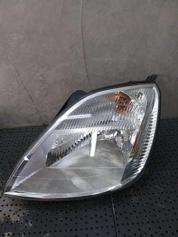 Far stanga ford fiesta 5 jh jd 2s6x13w030ce