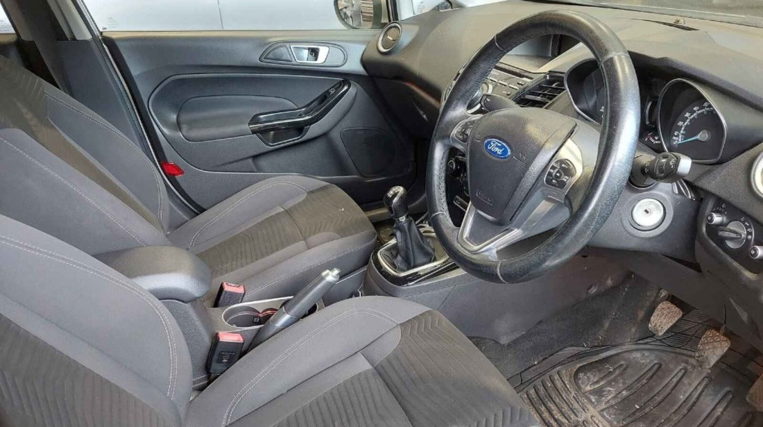 Far stanga Ford Fiesta 6 2013 HATCHBACK 1.0 i