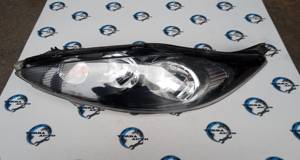 Far stanga Ford Fiesta 6 facelift an fab. 2008 - 2012