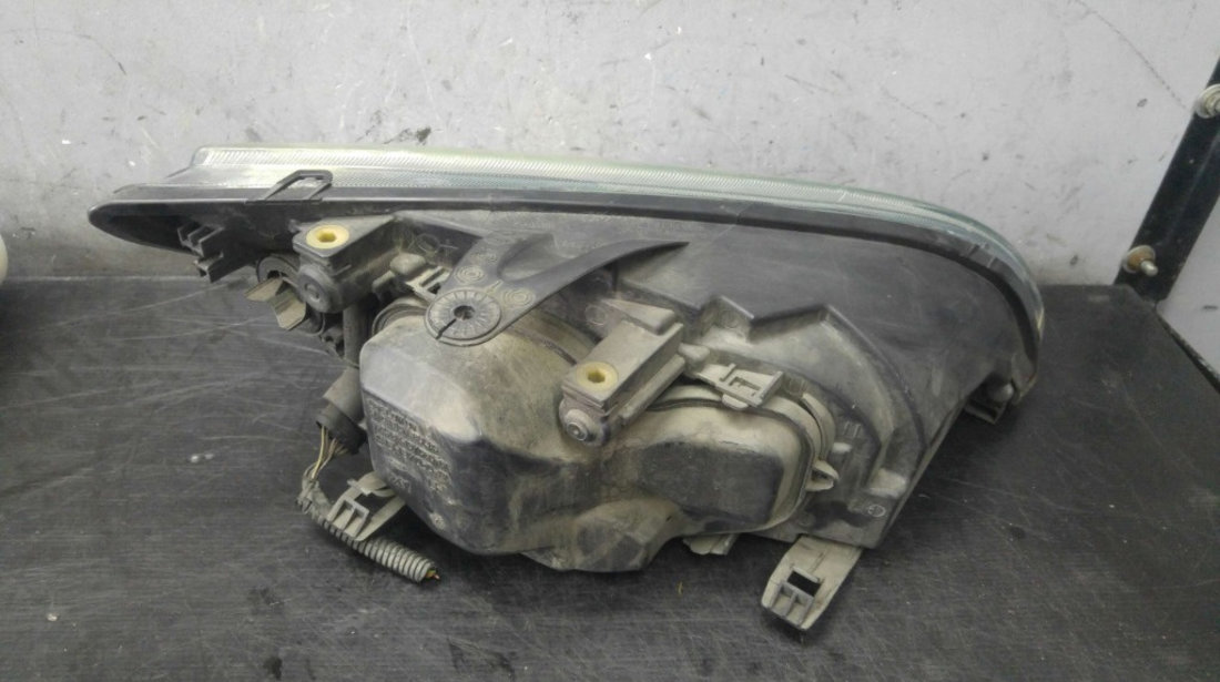 Far stanga ford focus 2 da hcp dp 4m5h3k060ba e410180