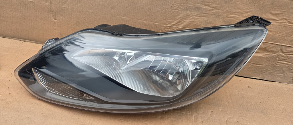 Far stanga Ford Focus 3 2011 2012 2013 2014