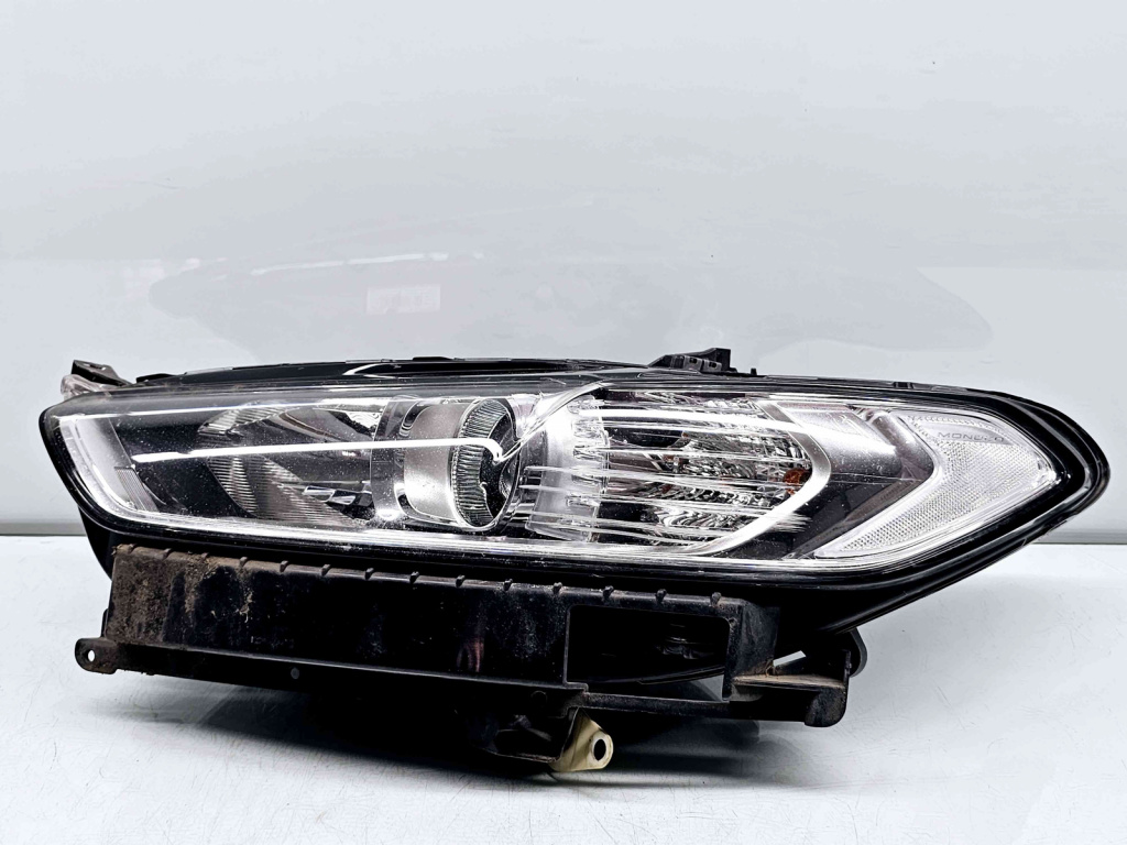 Far stanga Ford Mondeo 5 Sedan [Fabr 2014-2022] DS73-13W030-BE
