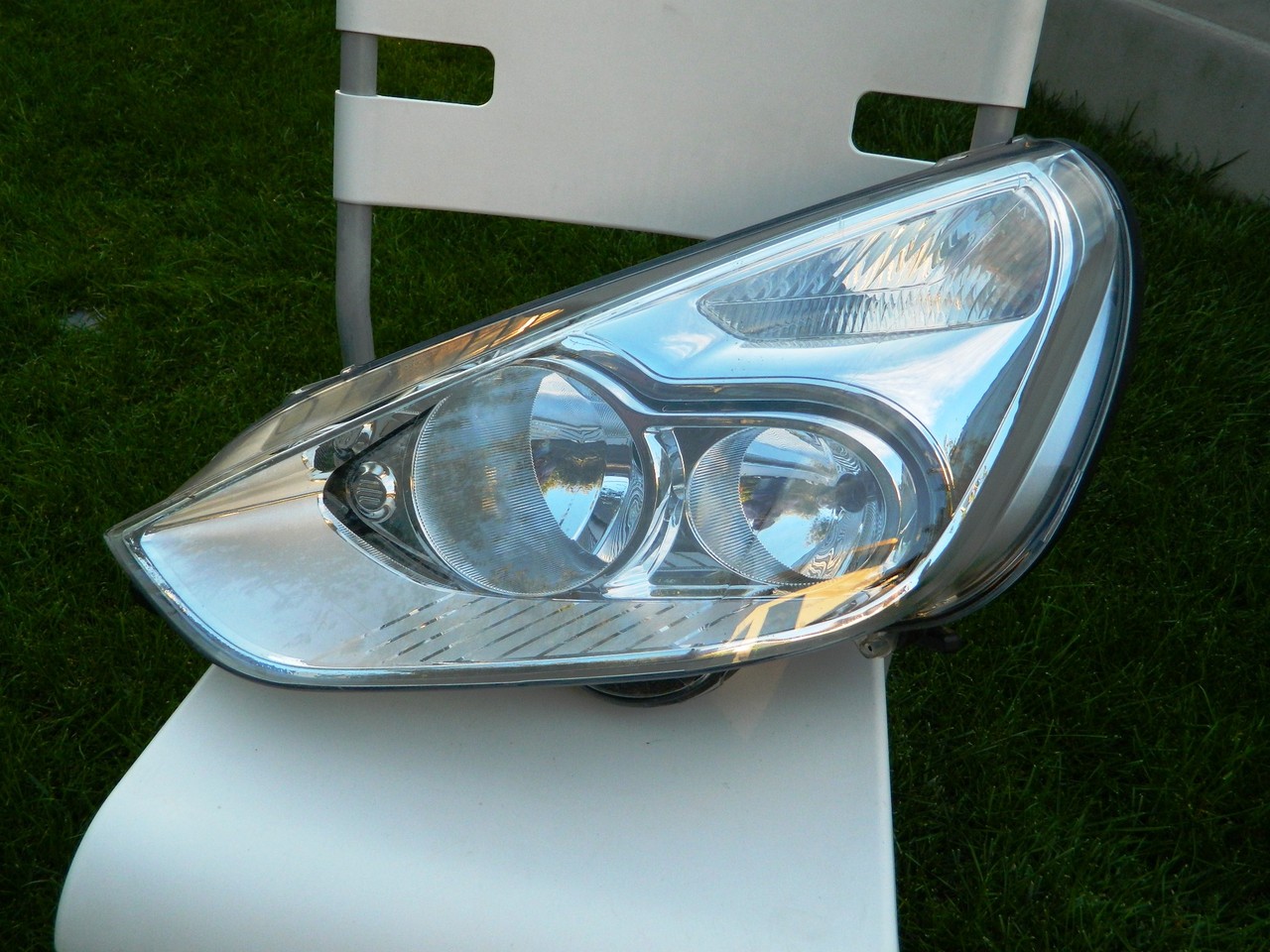 Far stanga Ford S-Max/Galaxy 2010-2014 cod original 6M21-13W029-AK