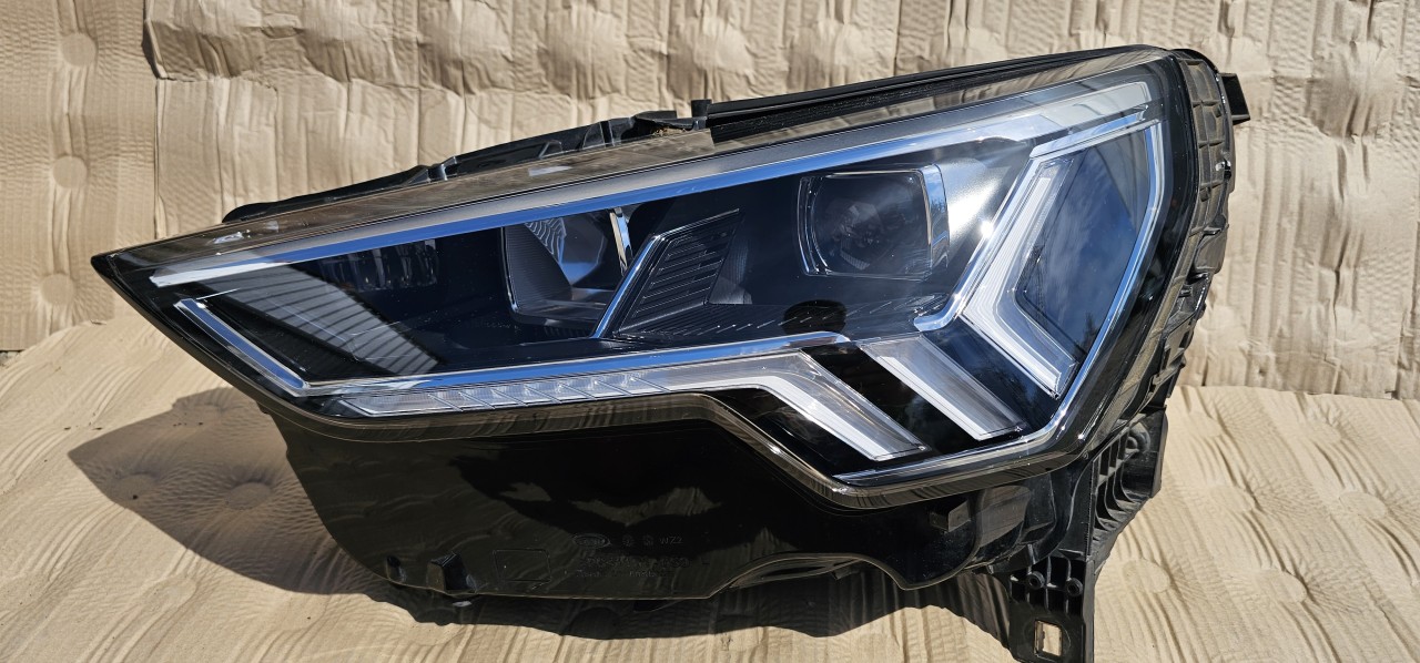 Far stanga FULL LED Audi Q3 F3 83A 2020 2021 2022 2023