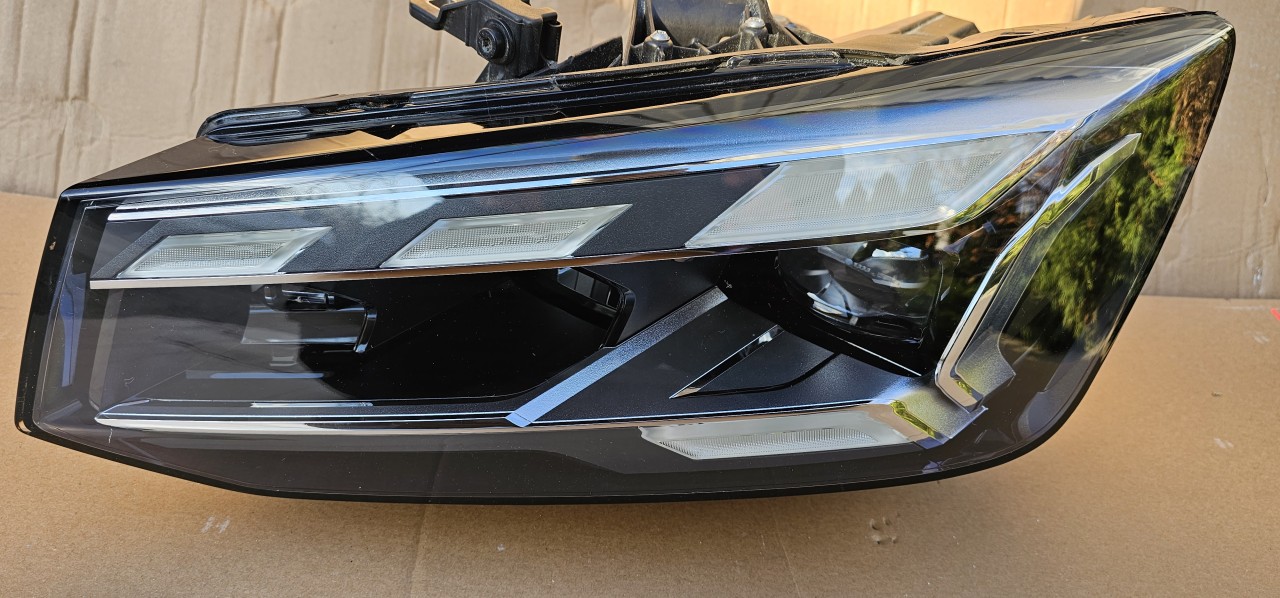 Far stanga Full Led Matrix Audi Q2 Facelift 2020 2021 2022 2023