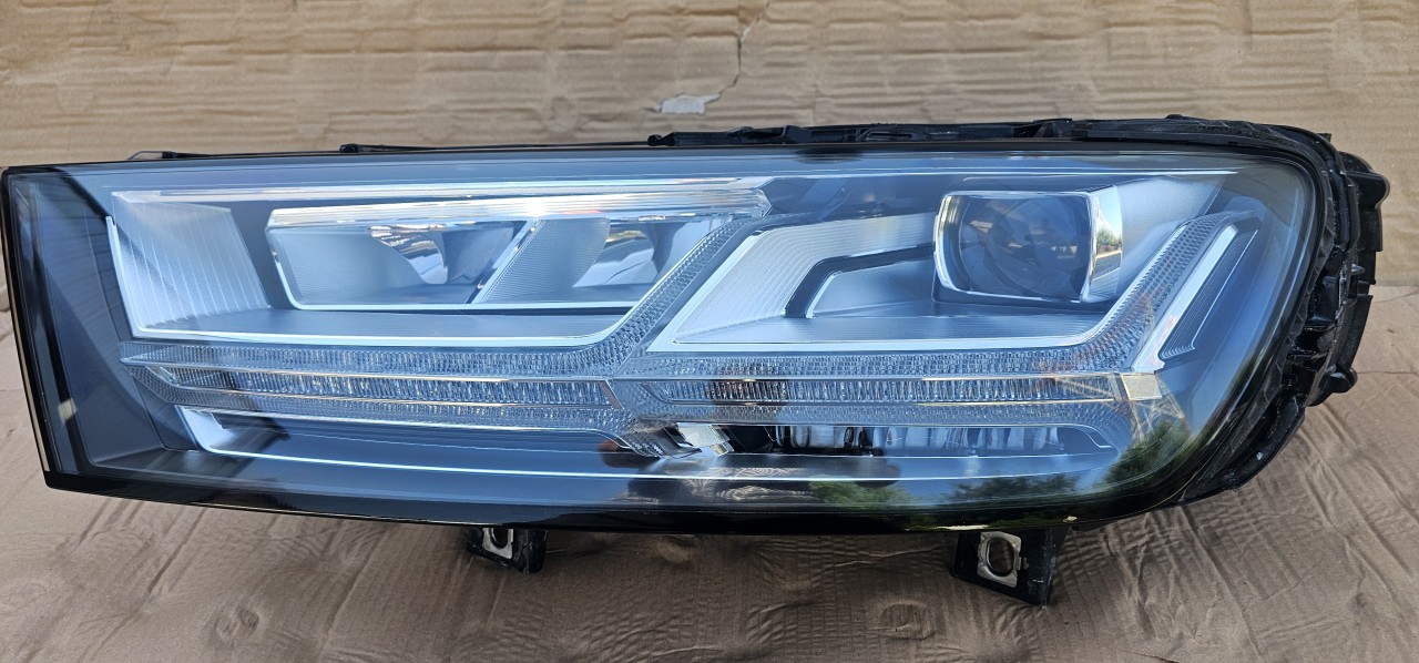 Far stanga FULL Led Matrix Audi Q7 4M 2015 2016 2017 2018