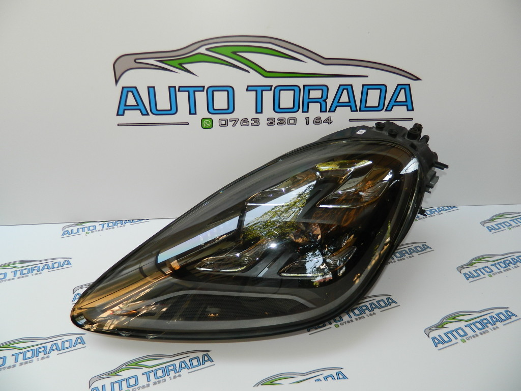 Far stanga Full LED Matrix Porsche Cayenne 9Y 2019 2020 2021 2022 cod 9Y0941035J