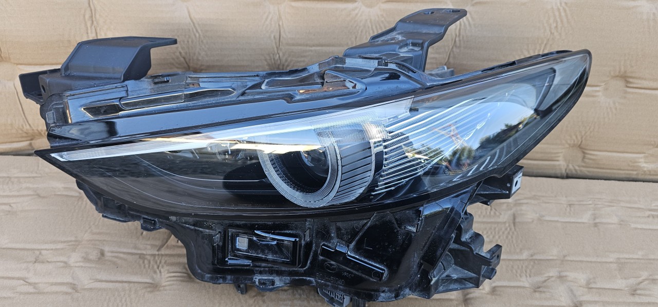 Far stanga FULL LED Mazda 3 Facelift 2019 2020 - cu defect