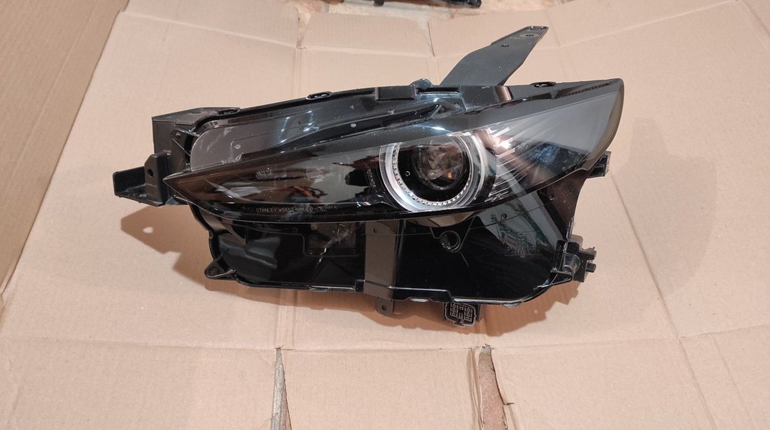 Far stanga Full LED Mazda CX 30 (2019-2023) cod: DFR7-51040