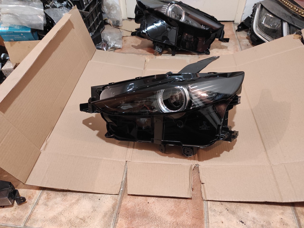 Far stanga Full LED Mazda CX 30 (2019-2023) cod: DFR7-51040