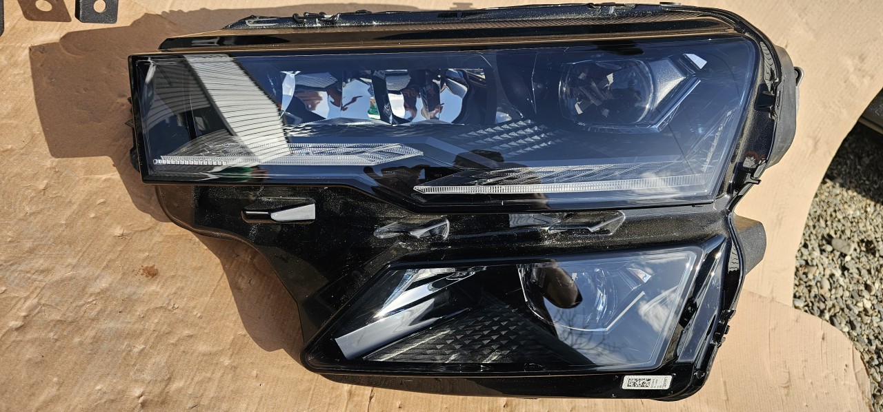 Far stanga FULL LED Skoda Karoq Facelift 2022 2023 2024