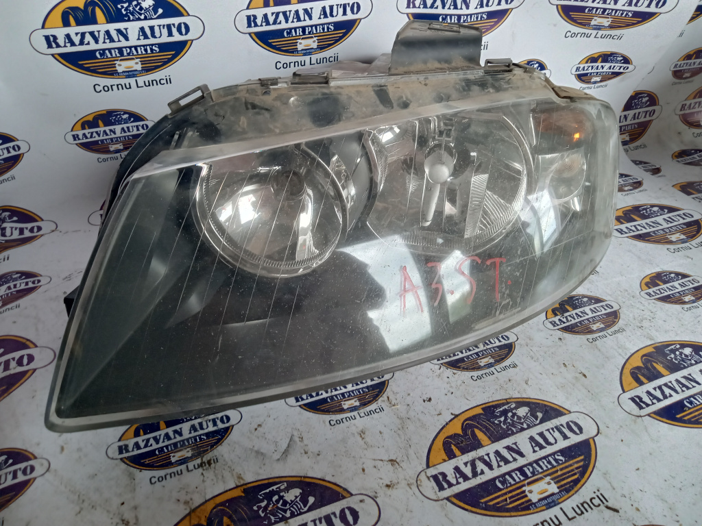 Far Stanga Halogen Audi A3 2006, 8P0941003L