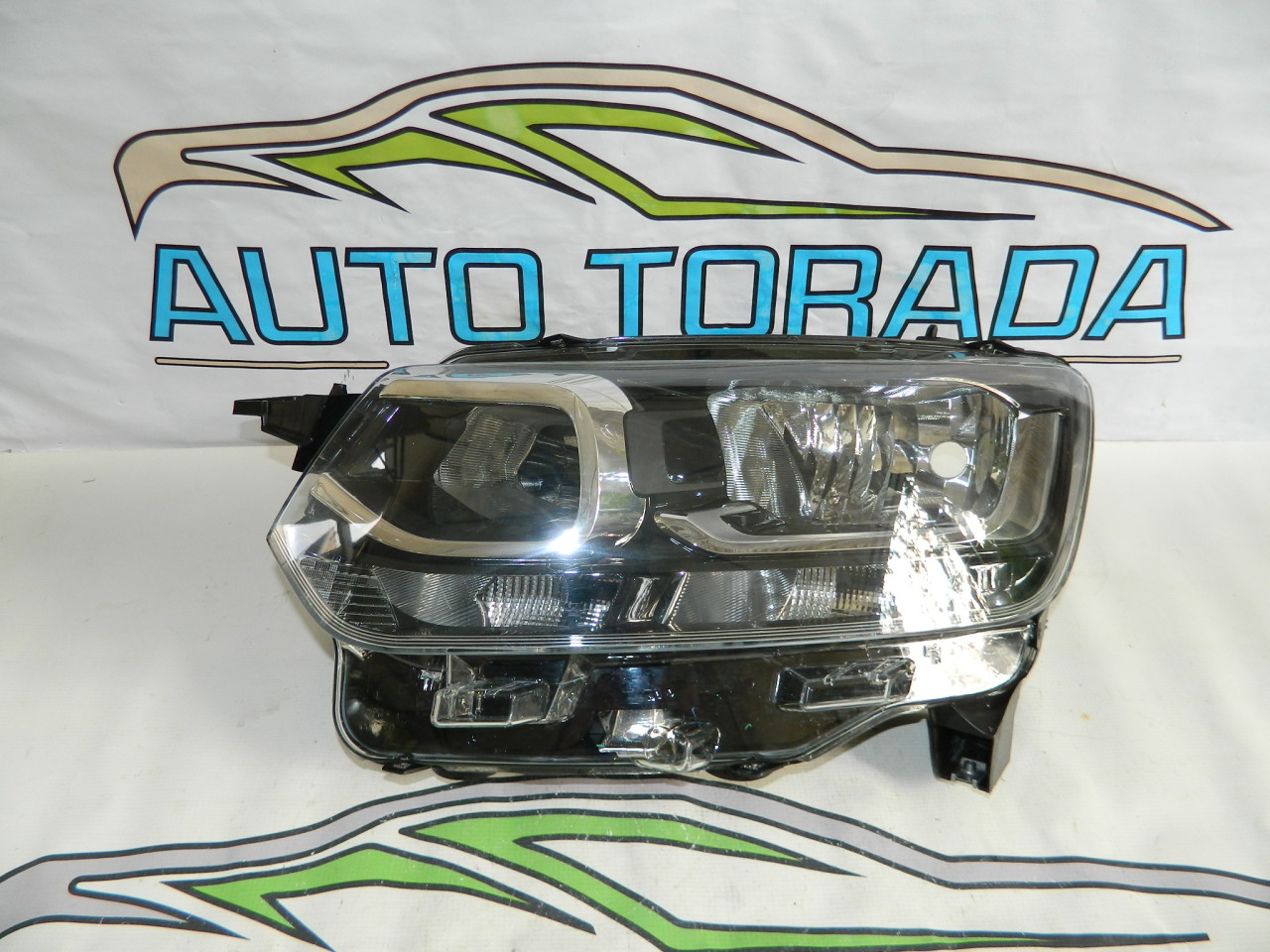 Far stanga halogen Citroen Berlingo 4 model 2018-2022 cod 90146119