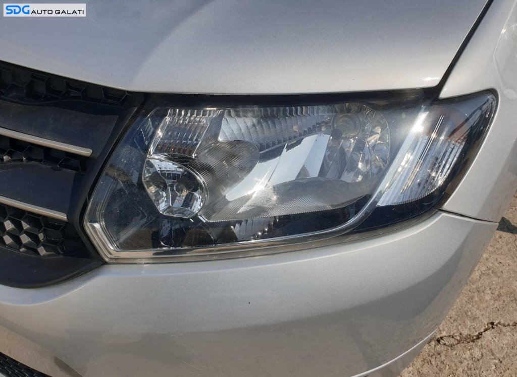 Far Stanga Halogen Dacia Logan 2 2012 - 2016 Cod 260604111R [C4590]