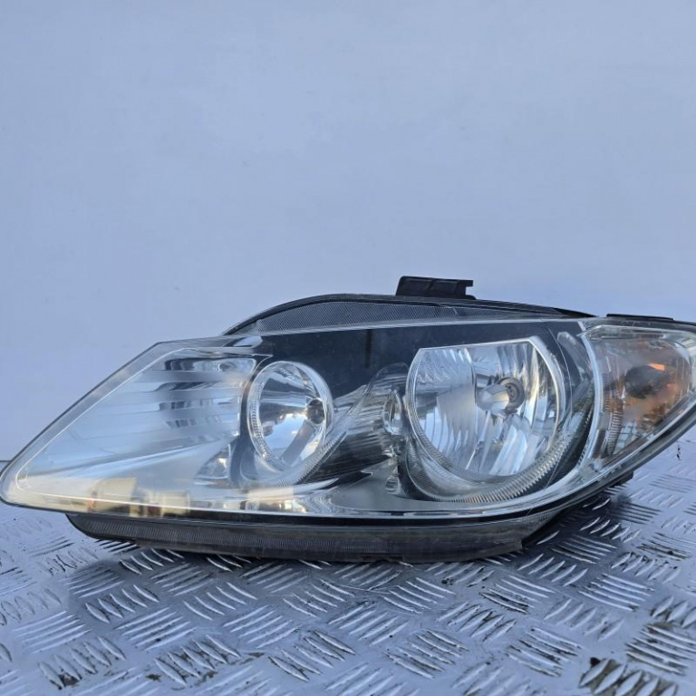 Far stanga halogen Seat Exeo 2008-2013