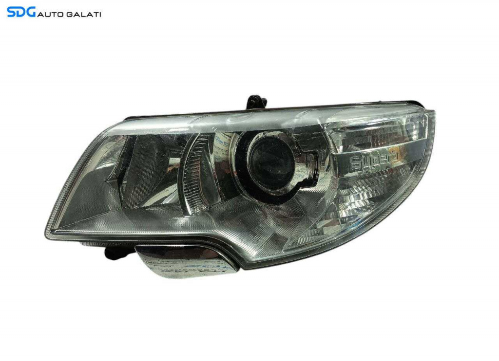 Far Stanga Halogen Skoda Superb 2 2008 - 2015 Cod 3T2941017E 5DV009000-00 7L6941329B (Ureche Laterala si Inferioara Lipsa) [L7040]