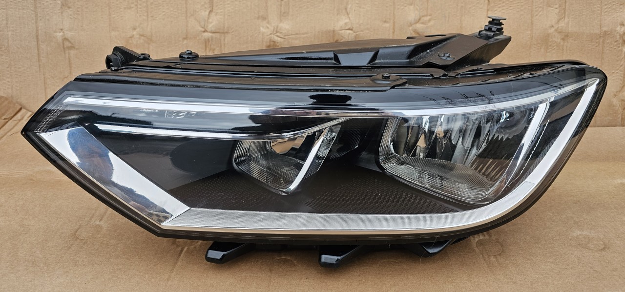 Far stanga halogen Vw Passat B8 2015 201