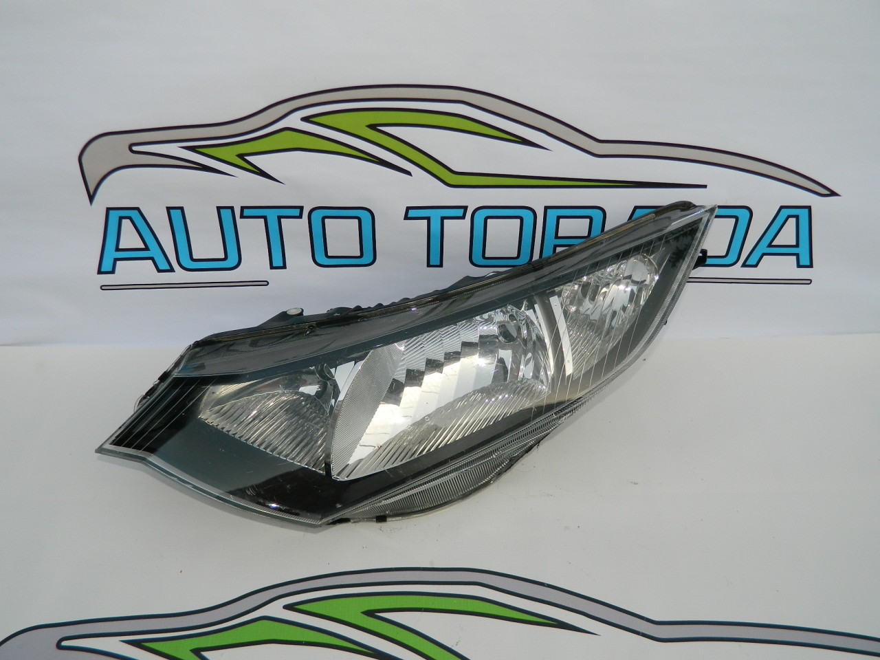Far stanga Honda Civic model 2012-2015 cod 030127720100