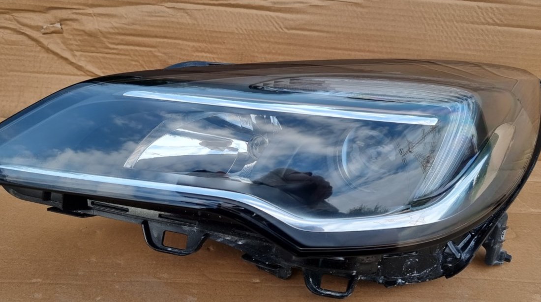 Far stanga Led / Halogen Opel Astra K 2016 2017 2018 2019 2020