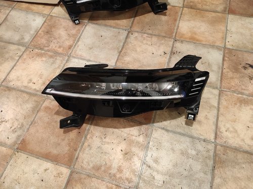 Far stanga led Renault Megane E-tech (2021-2024) cod: 260606256R / 1ZX015143-01