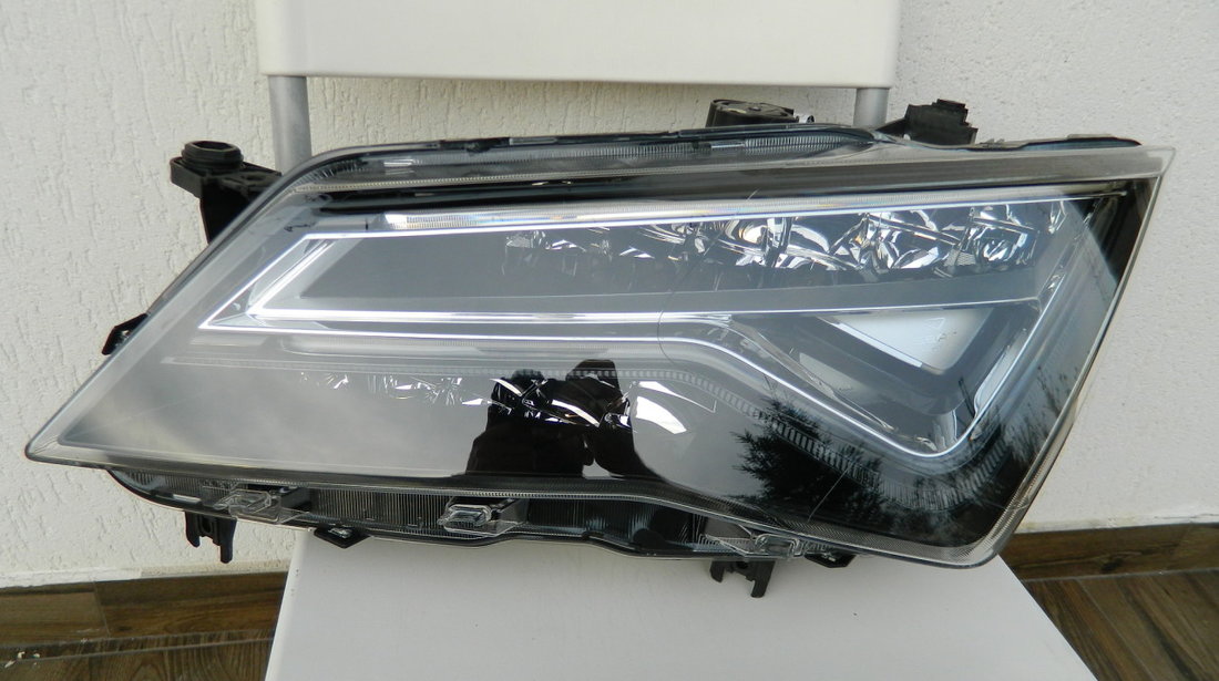 Far stanga LED Seat Ateca model 2017 cod 576941007 B