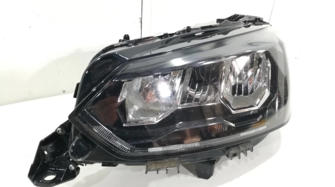 Far stanga LED TECHNOLOGY Peugeot 208 / 2008 An 2019 2020 2021 2022 cod 9833036380