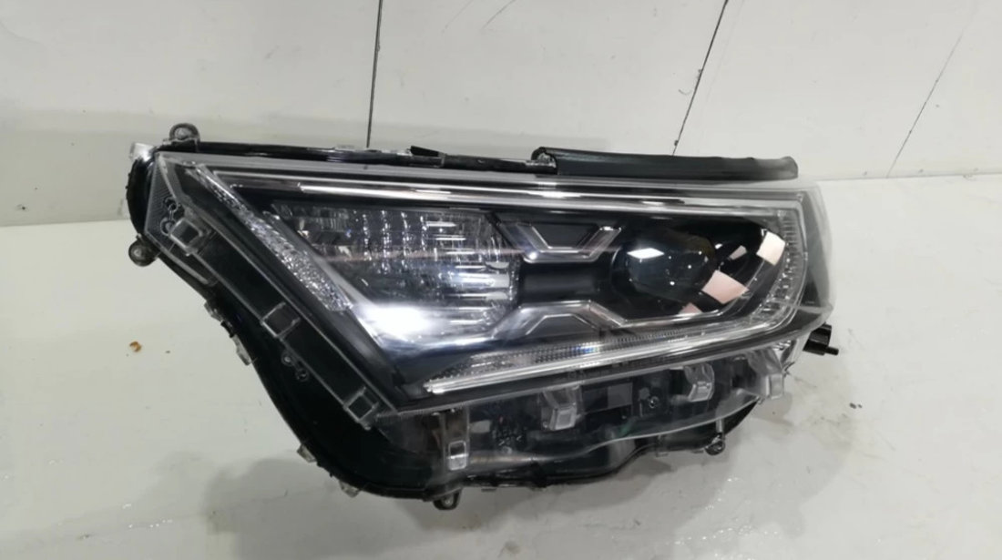 Far stanga LED Toyota Rav 4 An 2019 2020 2021 2022 2023