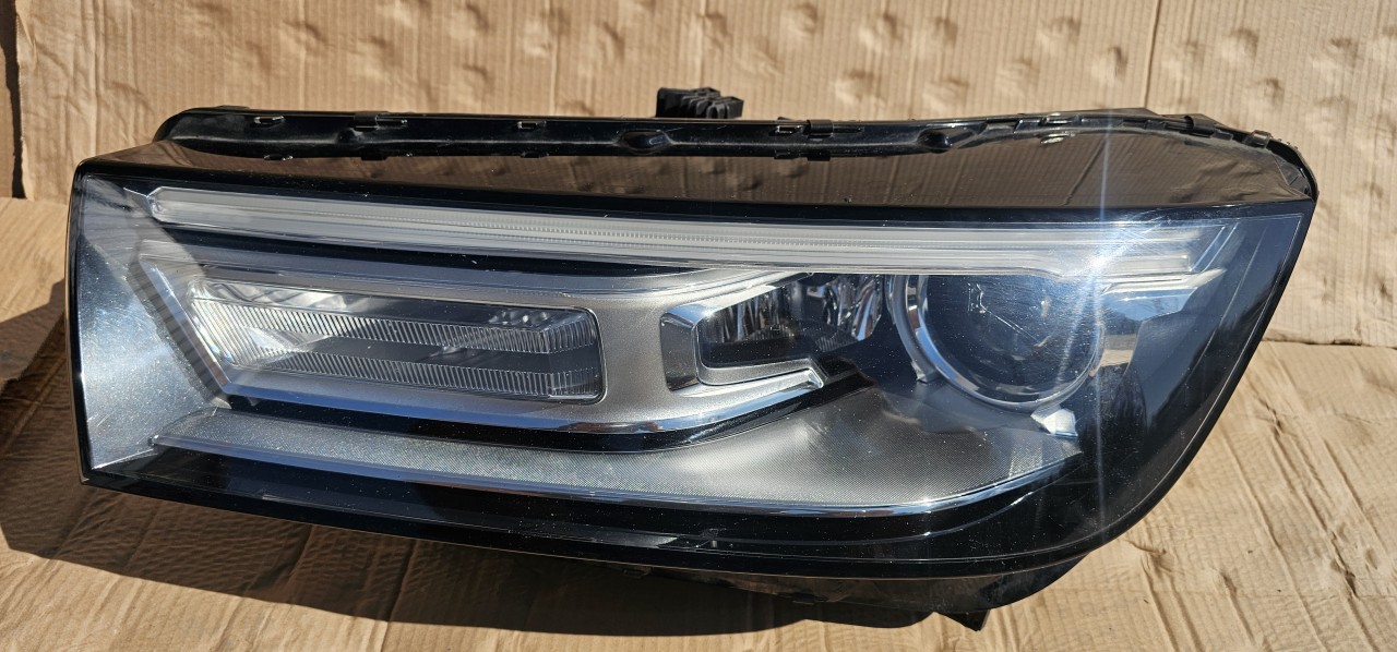 Far stanga Led Xenon Audi Q5 FY 2017 2018 2019 2020