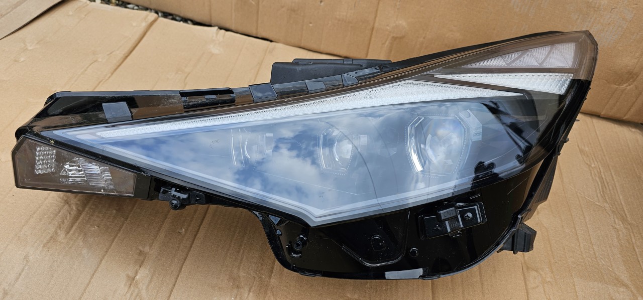 Far stanga Led Xenon Complet Hyundai Elantra CN7 2021 2022 2023