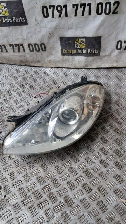 Far stanga Mercedes A150 w169 benzina, cod motor 266.920 , transmisie manuala , an 2005 cod A1698200...
