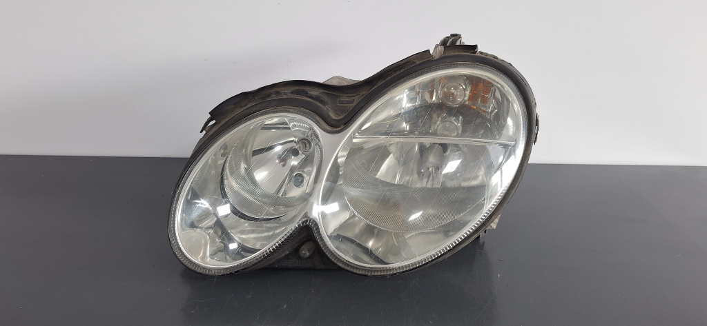 Far stanga Mercedes-Benz CLK (1998-2002) [C208] 1.8 Motorina 2002, -
