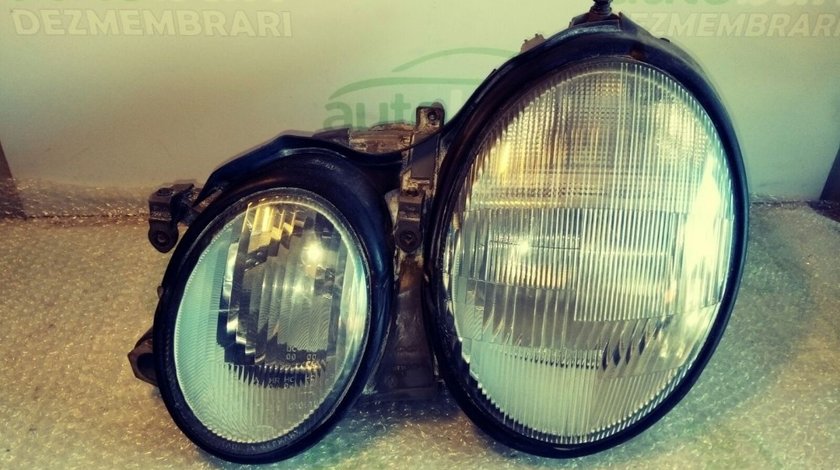 Far Stanga Mercedes Benz E (W210) py21w1156na