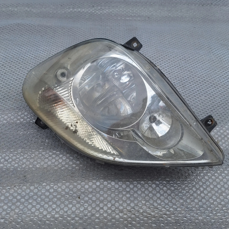 Far Stanga Mercedes-Benz Sprinter (W906) 2006-2018 24738100, 24738100Li Hella
