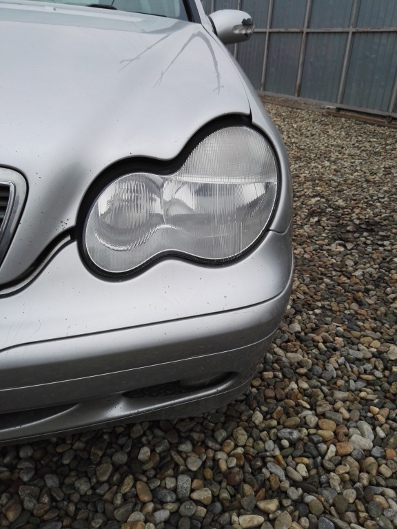 Far stanga Mercedes C class W203