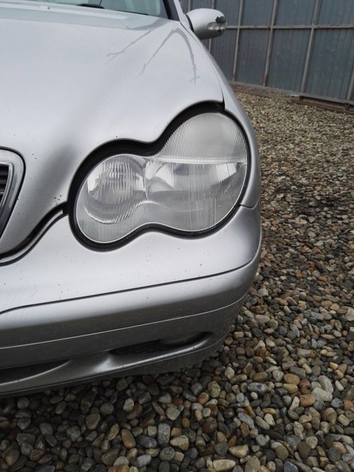 Far stanga Mercedes C class W203