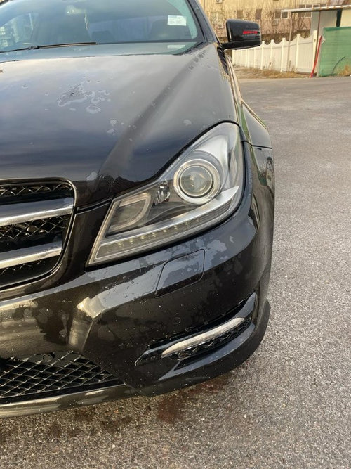 Far stanga Mercedes C-CLASS W204 2013 coupe