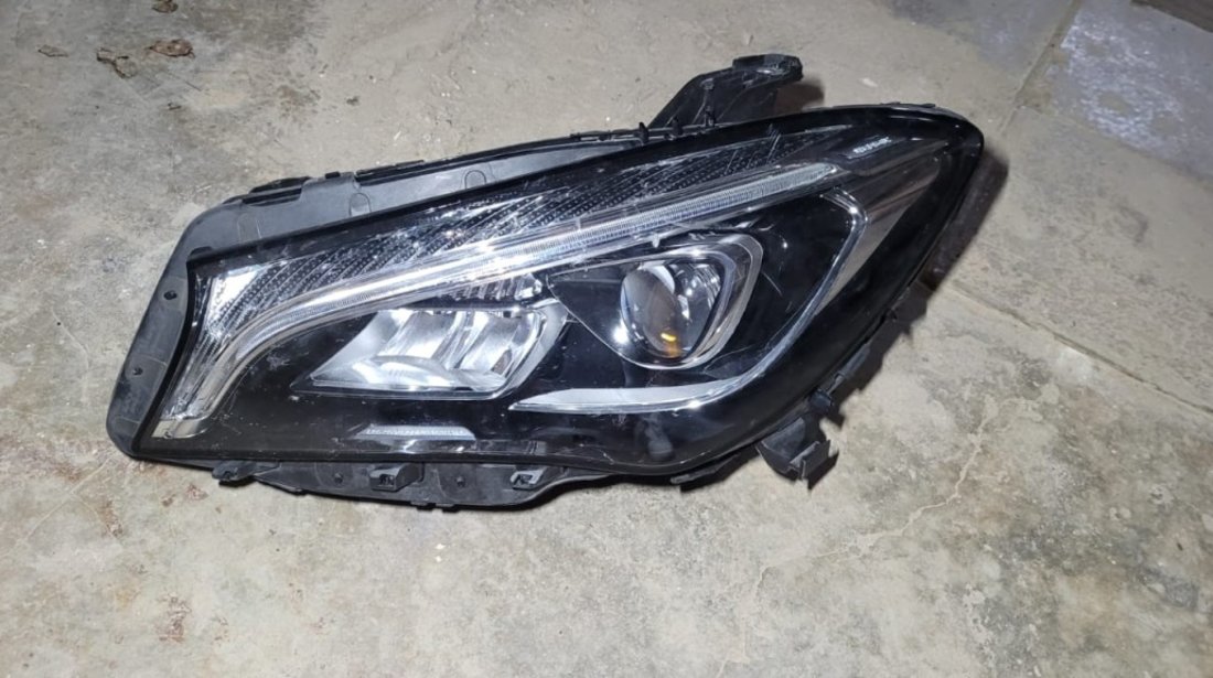 Far stanga Mercedes CLA W117 cod A1178206761