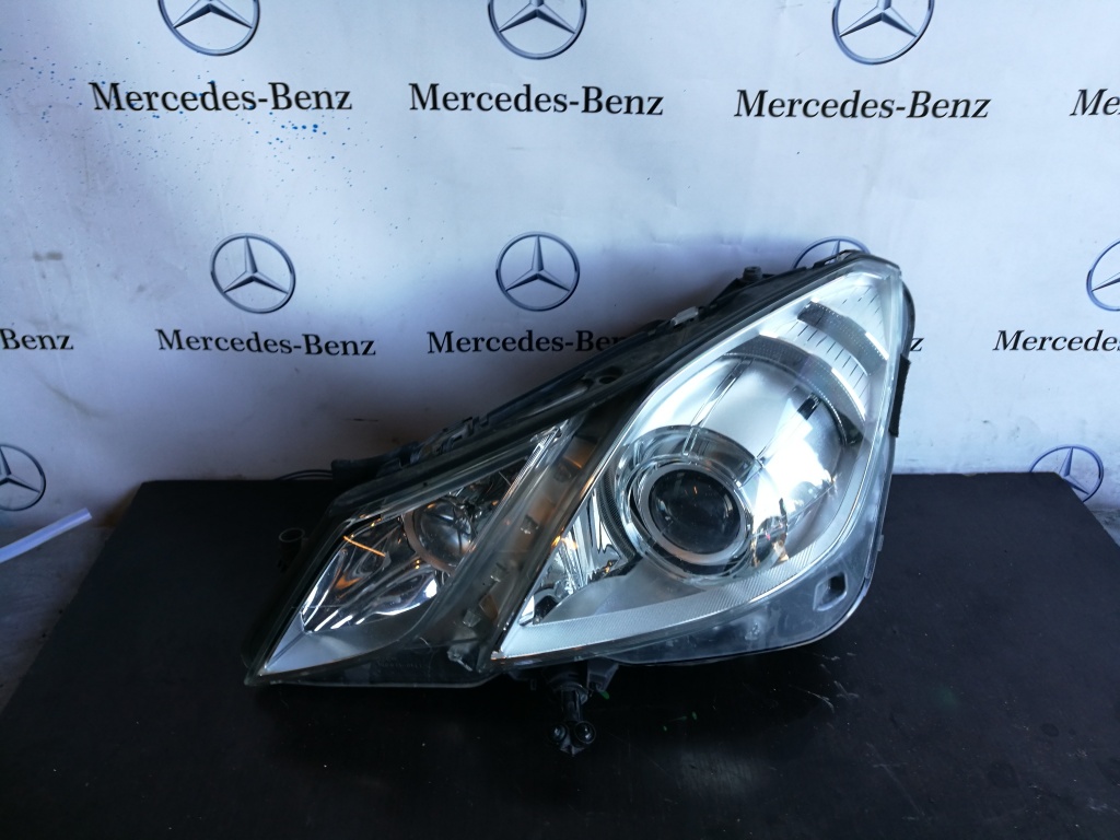 Far stanga Mercedes E class Coupe W207 xenon adaptiv