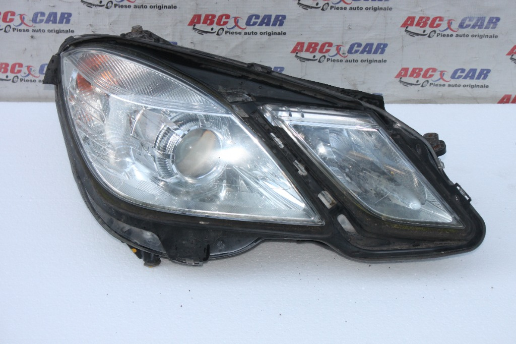 Far stanga Mercedes E-Class W212 2010-2013 cod: A2128208361