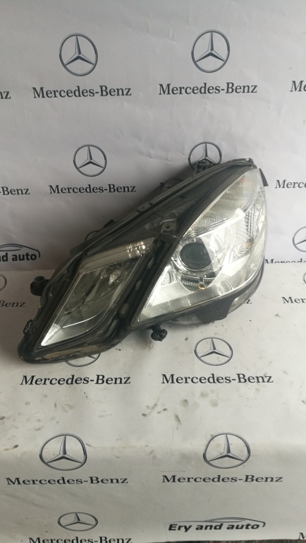 Far stanga Mercedes e class w212