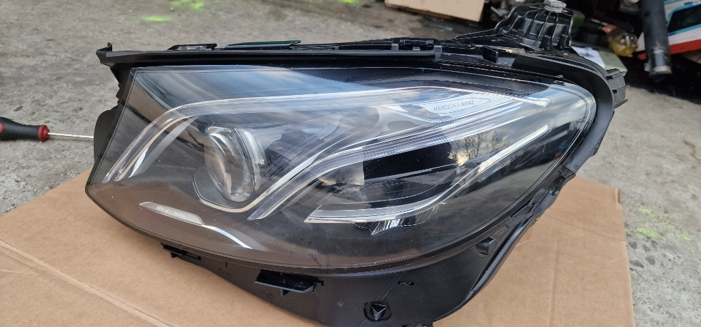 Far Stanga Mercedes E Class W213 Multibeam Led